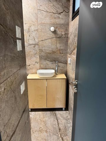 חנויות/ שטח מסחרי, הנביאים 19, הצפון הישן - דרום, תל אביב יפו