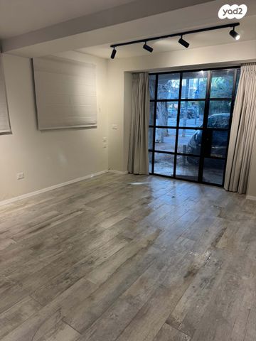 חנויות/ שטח מסחרי, הנביאים 19, הצפון הישן - דרום, תל אביב יפו