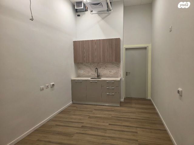 משרדים, דרך מנחם בגין 13, בורסה, רמת גן