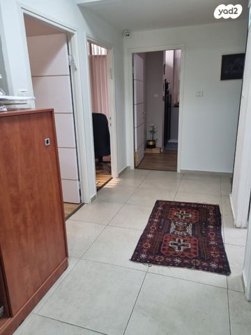 משרדים, דרך מנחם בגין 12, בורסה, רמת גן