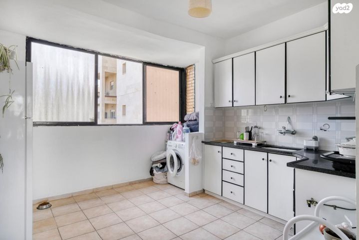 כללי, זאב יעבץ, רחובות