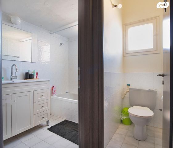 כללי, זאב יעבץ, רחובות