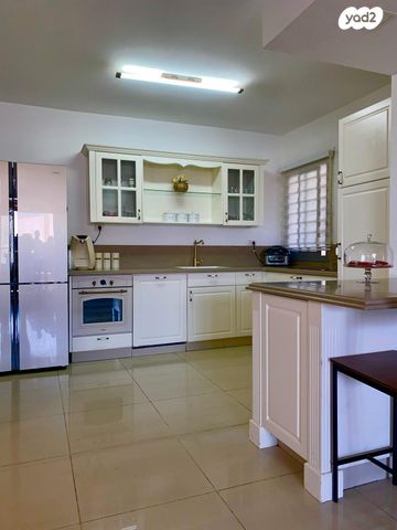 דירה, שושנה דמארי, קרית האמנים, מצליח, רמלה