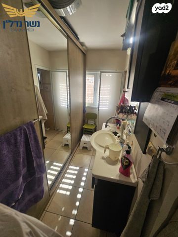 דירת גן, הרב צירלסון 24, הפועל המזרחי ה', שיכון ה', בני ברק