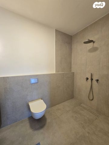 דו משפחתי, הגורן, יבנאל