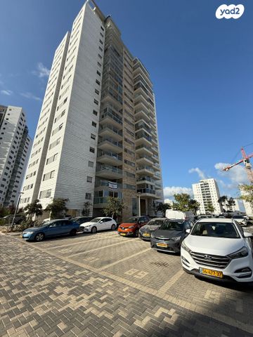 גג/ פנטהאוז, השחף, החותרים, טירת כרמל