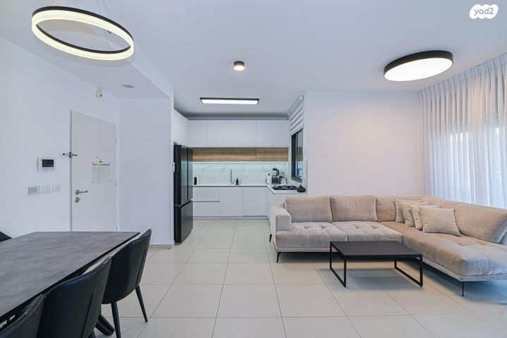 דירה, ארלוזורוב, חדרה