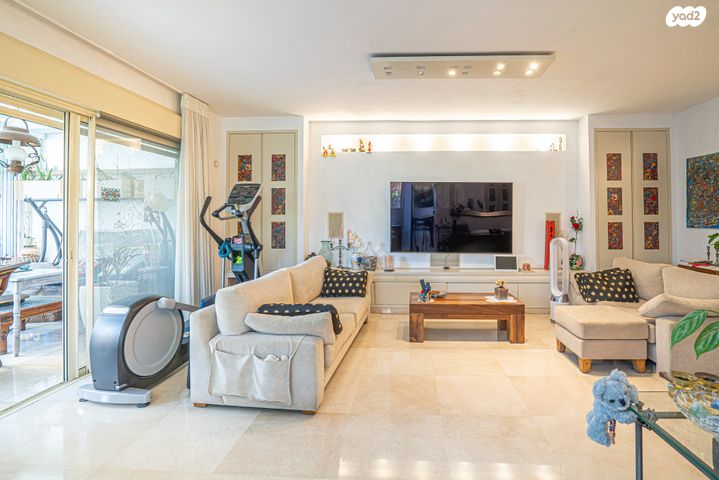 דירת גן, שביל החלב, הוד השרון