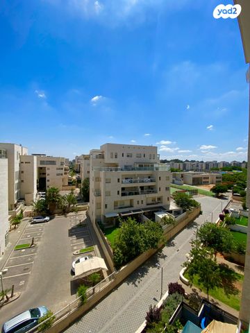 דירה, שושנה דמארי, קרית האמנים, מצליח, רמלה