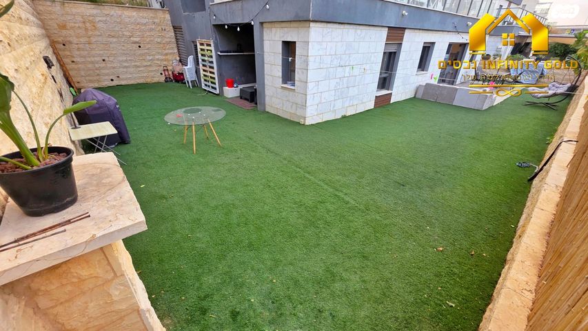 דירת גן, שוהם, אבני חן, חריש