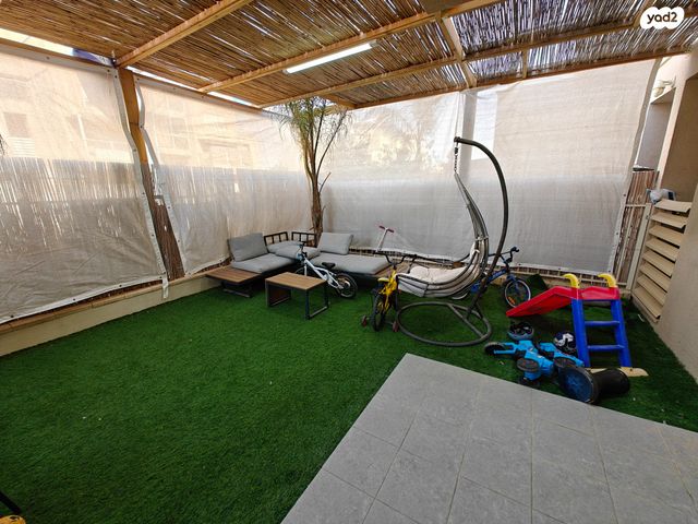 דירת גן, ריה"ל, אירוס, ירוחם