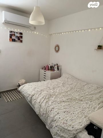 דירה, הרב שמחה אסף, שכונה ד', באר שבע