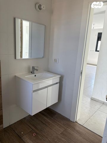 דירה, הבעש"ט, ג' / מרכז מזרח העיר, רחובות