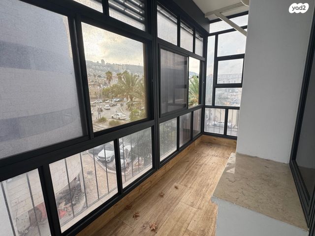 דירה, הנאמנים 22, שער פלמר, תחנת רכבת השמונה, חיפה