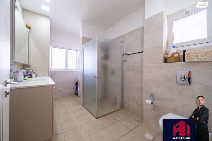 דירה, הכינור, נאות אשלים, ראשון לציון