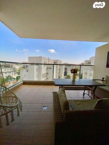 דירה, שושנה דמארי, קרית האמנים, מצליח, רמלה