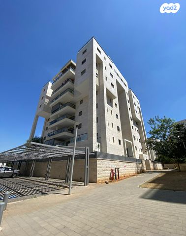 שושנה דמארי 