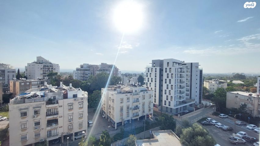 גג/ פנטהאוז, מגדיאל, הוד השרון