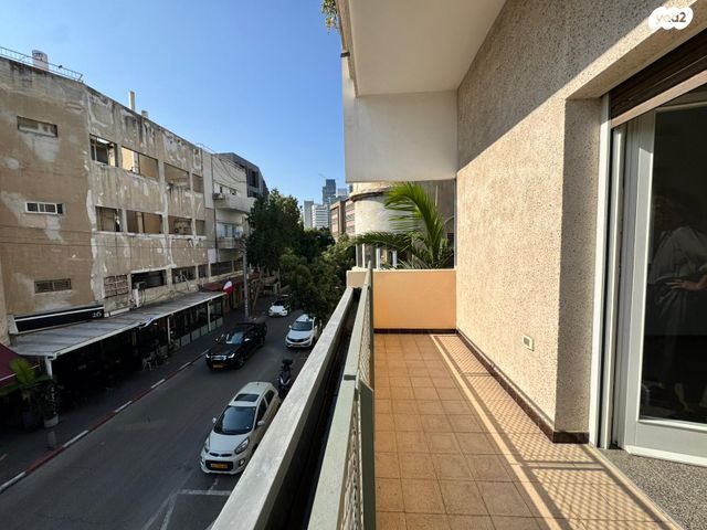 דירה, מקווה ישראל 23, תל אביב יפו