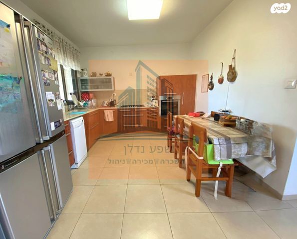 דירה, אלוף עוזי נרקיס, מזרחי א, כפר סבא