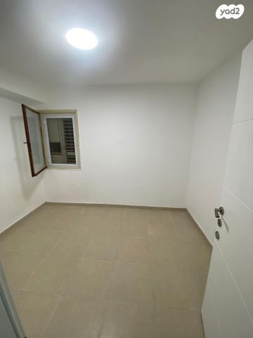 דירה, שדרות השופטים 17, הנביאים, קרית גת