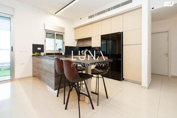 דירה, נתן יונתן, נתניה