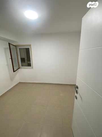 דירה, שדרות השופטים 17, הנביאים, קרית גת