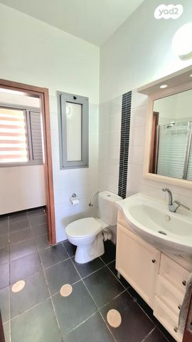 דירה, נחל פרת, אחוזת דניה, חדרה