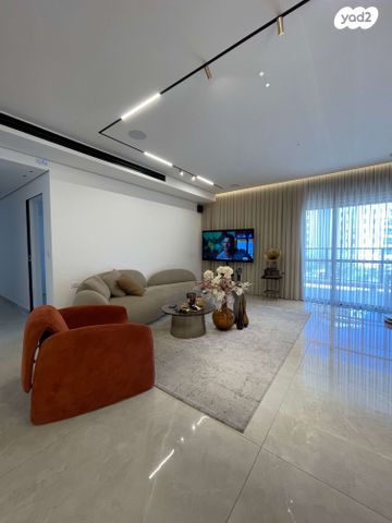 דירה, משה רינת 26, קרית רבין, חולון