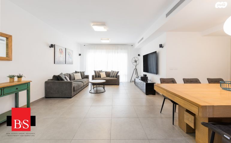 דירה, דרך הפארק 25, קרית השרון, נתניה