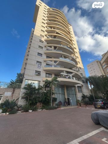 דירה, יגאל ידין, קרית אילון, חולון