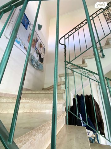 דו משפחתי, בנימינה גבעת עדה