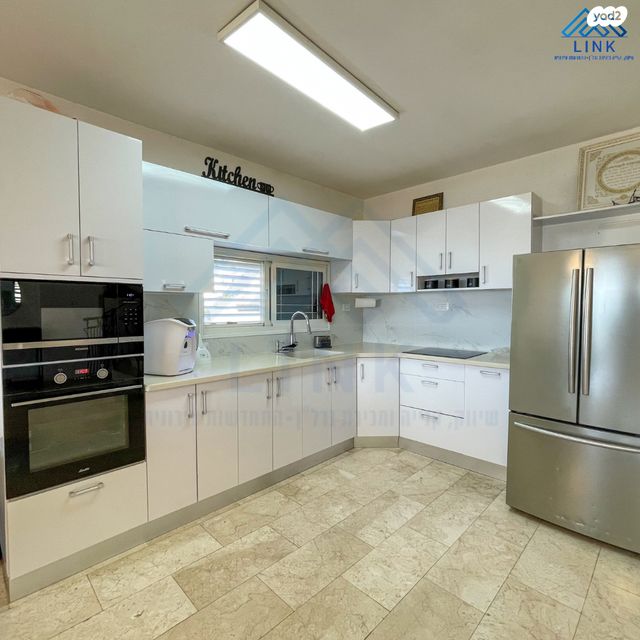 דירה, הרב זרביב 9, טירת כרמל