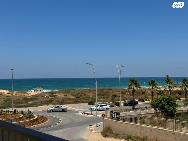 מגרשים, גבעת אולגה, חדרה