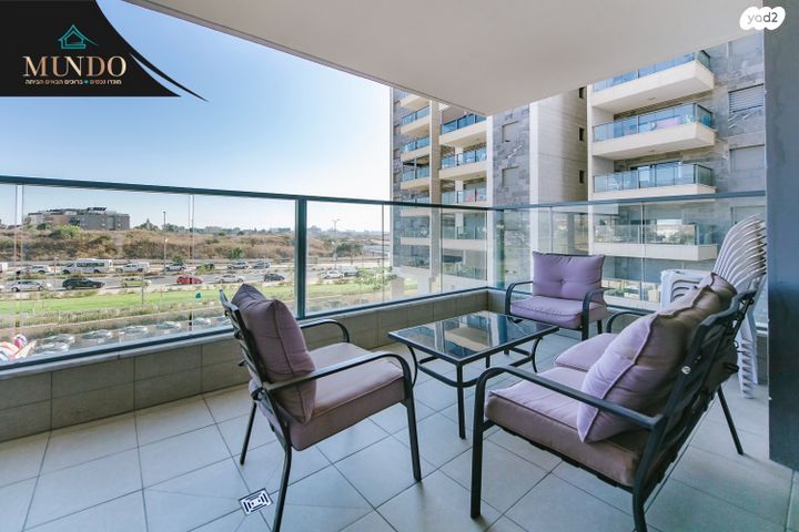 דירה, יעקב דורי, נאות שמיר, רמלה