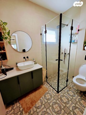 גג/ פנטהאוז, יצחק כושי עפגין 3, רח' הנשיא צפון, חדרה