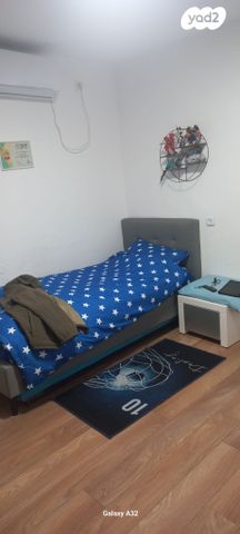 דירה, נחמה פוחצ'בסקי, ראשון לציון