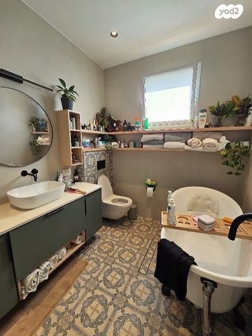 גג/ פנטהאוז, יצחק כושי עפגין 3, רח' הנשיא צפון, חדרה