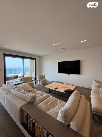 יהודה מרגוזה 50