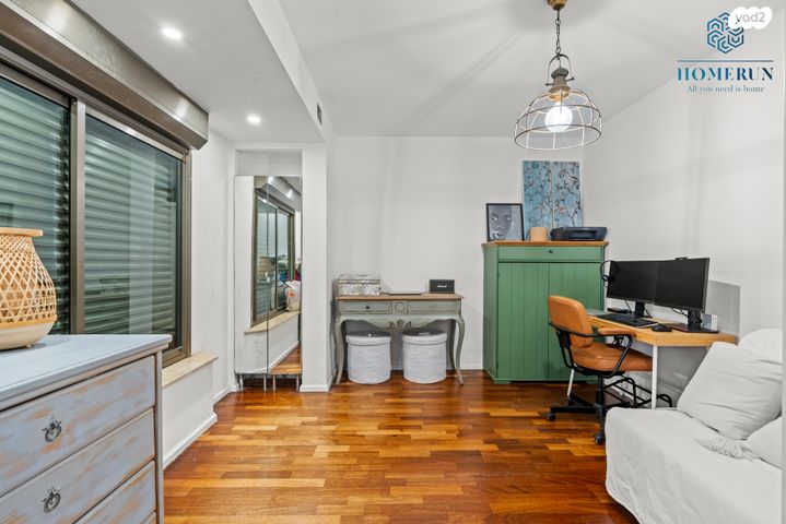 דופלקס, הצנחנים, אגרובנק, חולון