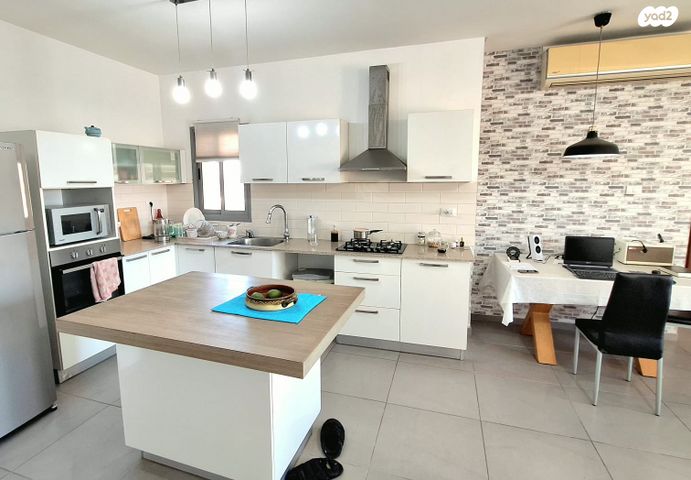 דירה, נחל פרת, אחוזת דניה, חדרה