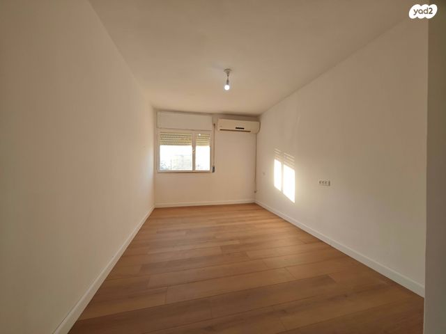 דירה, גיורא יוספטל, קרית ים ג', קרית ים