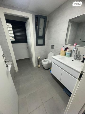 דירה, יעקב תמרי, רחובות