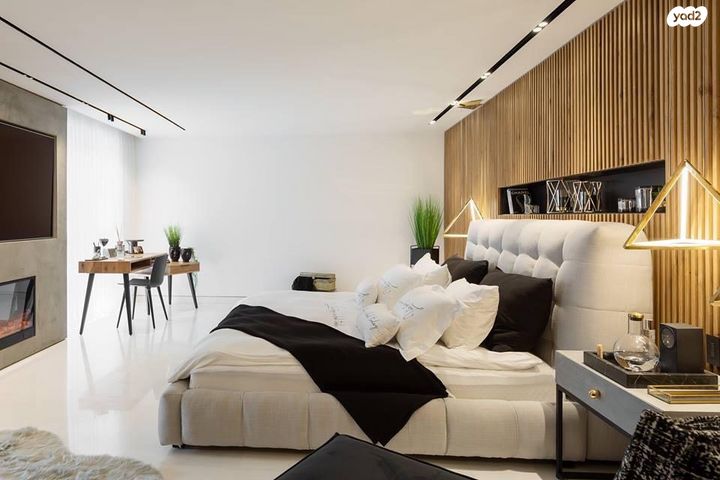 דירה, ניסים אלוני, צמרות איילון, פארק צמרת, תל אביב יפו