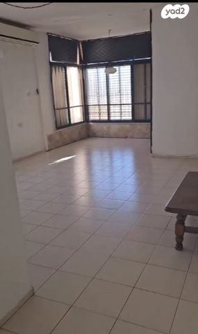 דירה, דרך עכו חיפה 64, קרית ביאליק