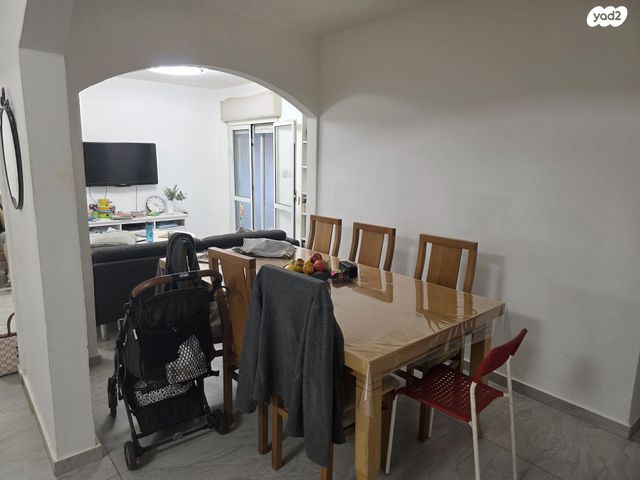 דירת גן, בית אריה / עופרים