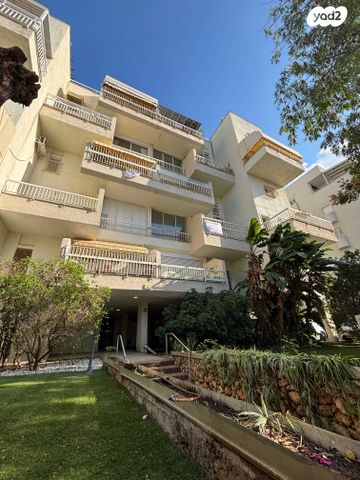 דירה, ש"י עגנון, רעננה