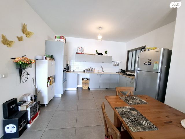 דירה, אהבת אדם, שרונה, כפר יונה