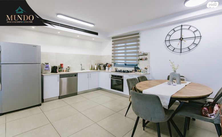 דירה, יעקב דורי, נאות שמיר, רמלה