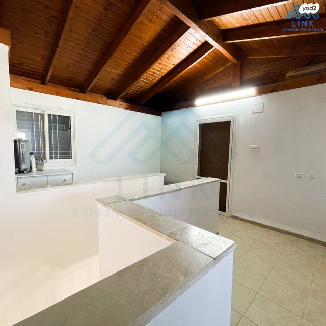 דירה, הרב זרביב 9, טירת כרמל